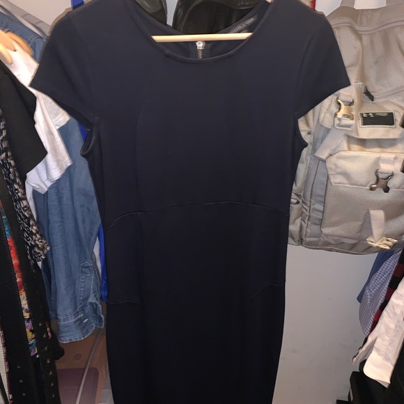 Form fitting midi dress with zippered back - Picture 5 of 5